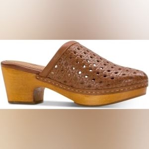 Patricia Nash Lorena Clogs